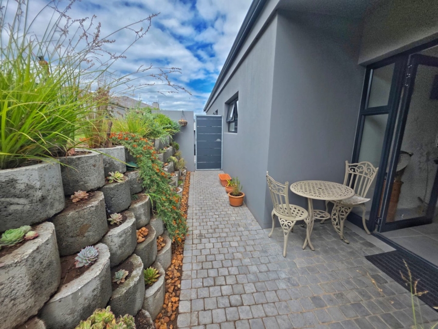 3 Bedroom Property for Sale in Groenvallei Western Cape